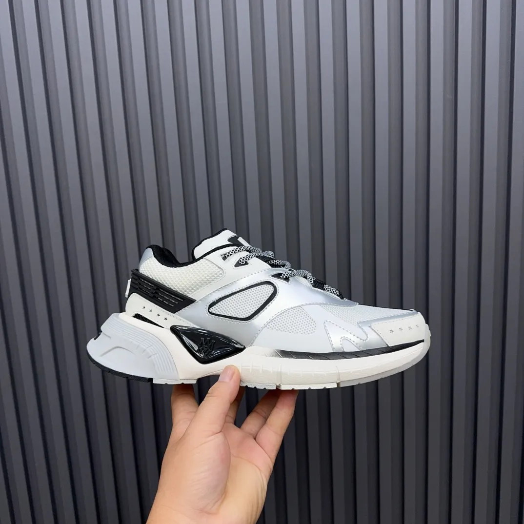 [AMIRI Amir] P: 760💰Size for couples: Female 35-40; Male 39-44; (Customized at 45.46) AMIRI Amir New Autumn and Winter Products New Autumn Latest Catwalk Couple Color Block Bread Casual Sports Shoes Series 〰 Casual fashion style full of details New generation of bone shoes popular classic upgrades Super comfortable and super popular! AUTRY is an exclusive version of AUTRY couple casual shoes from a high street brand in Los Angeles. Many celebrity Internet celebrities have the same style. Chinese new rapper Xiaobai Gali, Wang Yibo, Yang Mi and other Internet celebrity bloggers are competing for their feet. The three-dimensional molded metal logo on the side of the AJ1 shoe is on par with Nike's popular Fog. The heroic value instantly has a bit of punk rock flavor, all showing fashion sense and street style... ▪ Upper: original custom-made cowhide + original custom-made breathable mesh ▪Inner lining: original customized breathable mesh ▪Outsole: original molded two-color TPU rubber combination outsole.